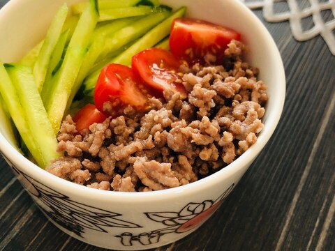 【火不要で100円以下丼】中華風そぼろ三色丼